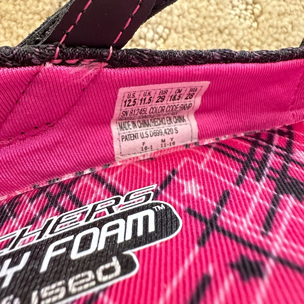 NEW IN BOX! Skechers Girls’ Flex II Softie Sweets Black/Hot Pink Sneakers, 12.5 - Picture 8 of 10
